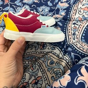 Toddler vans size 6 used
